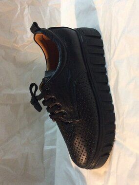 La Moderniste Black Leather Platform Oxfords Size 38